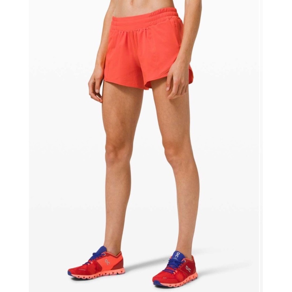 Lululemon Hotty Hot Low Rise Short 4 Inch Carnation Red Size 4 W7AVGT